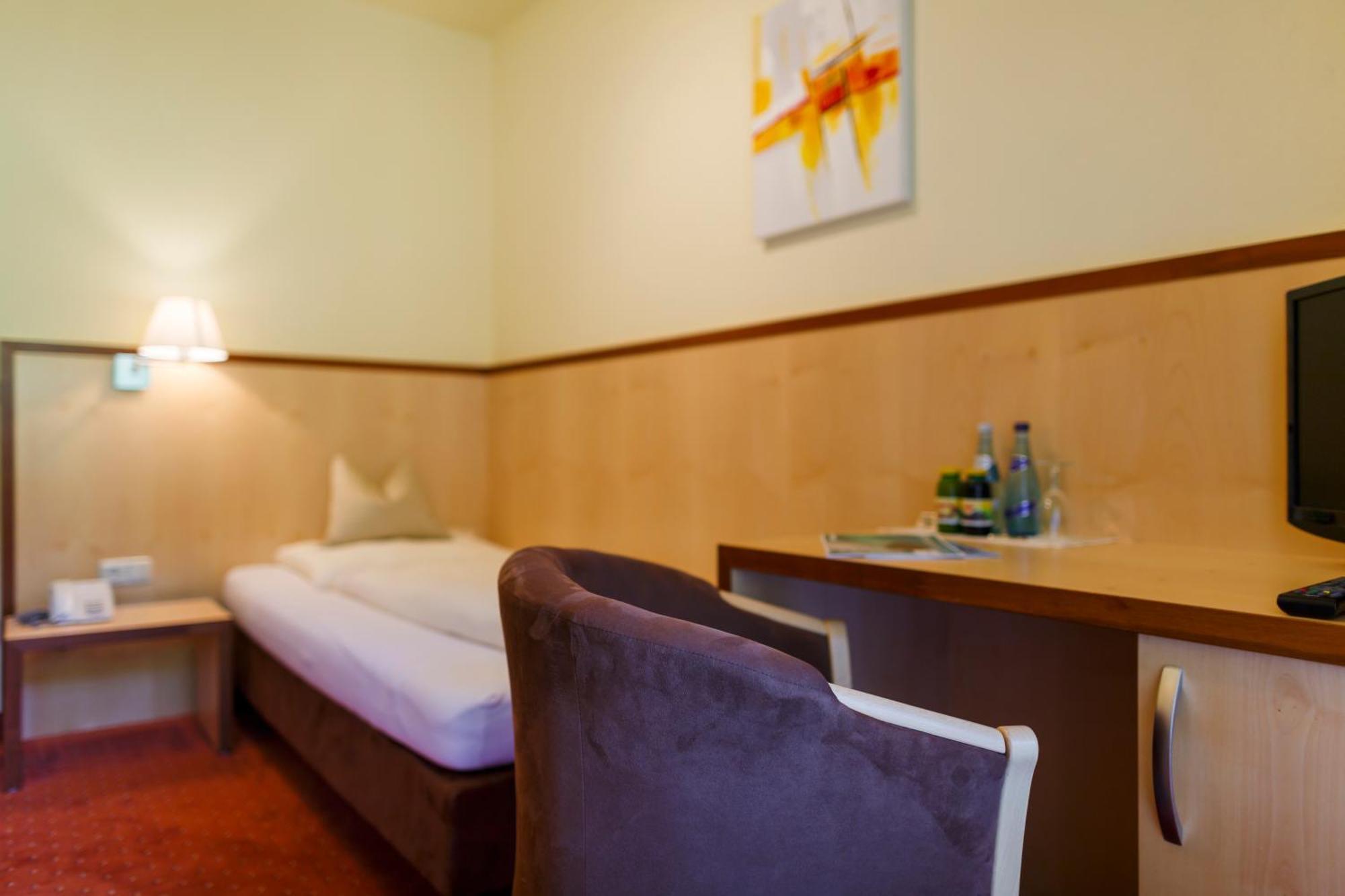 Seehotel Vinzenz Velden am Wörthersee Camera foto